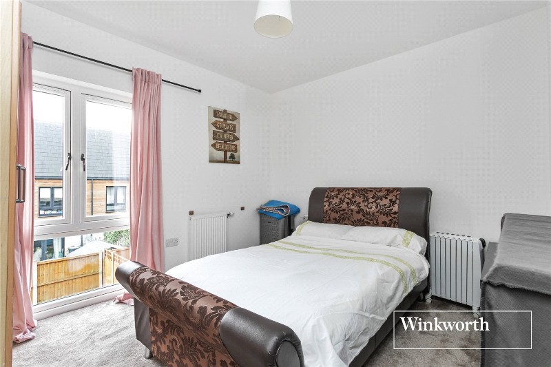 Dragons Way, Barnet, EN5
