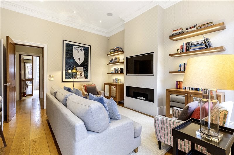 Rosary Gardens, South Kensington, London, SW7