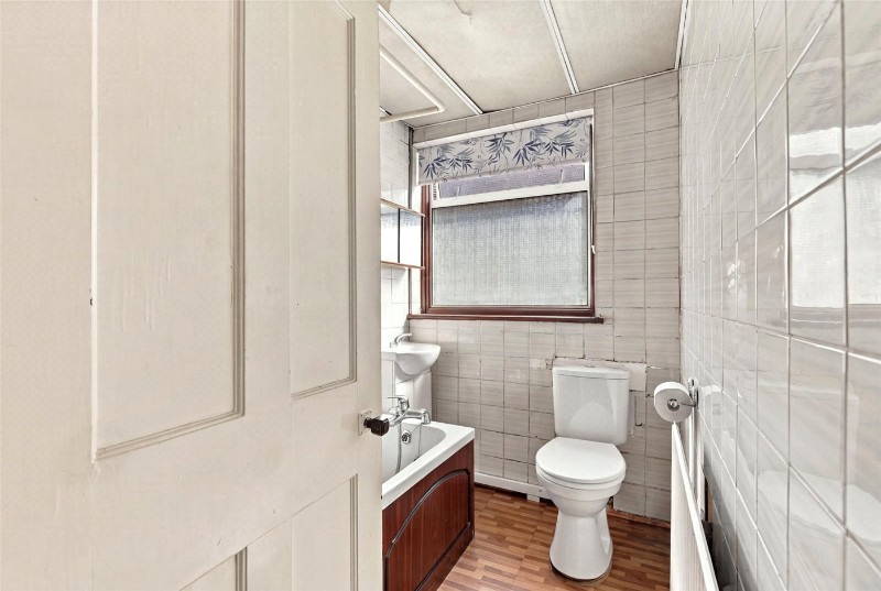 Devonia Gardens, London, N18