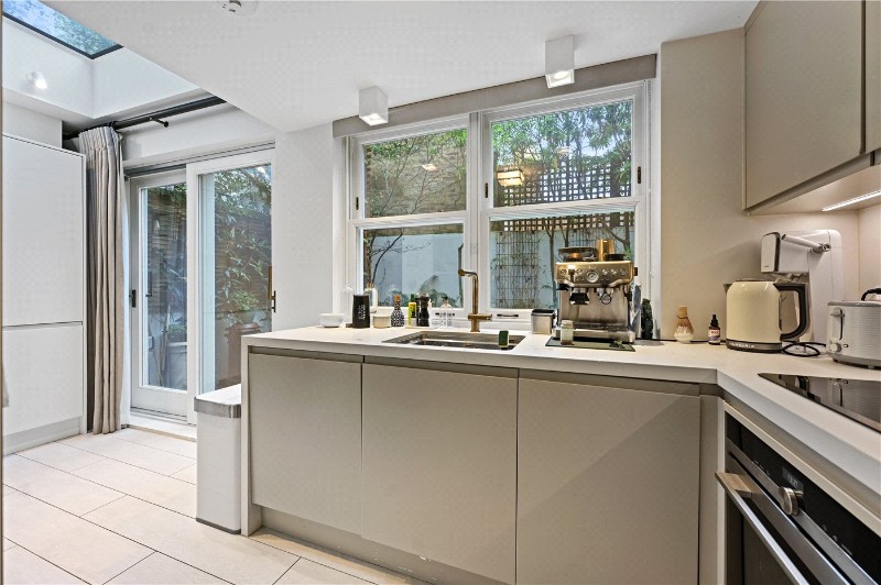 Artesian Road, London, W2