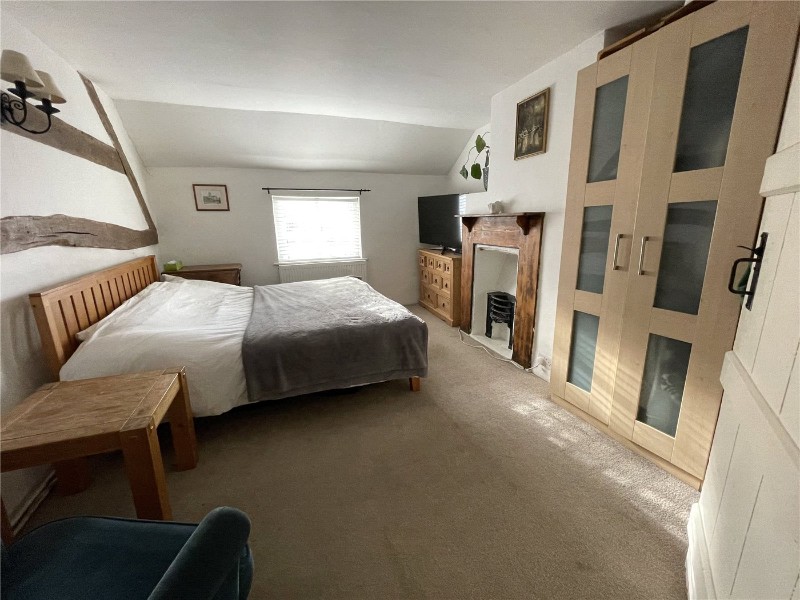 West Street, Farnham, Surrey, GU9