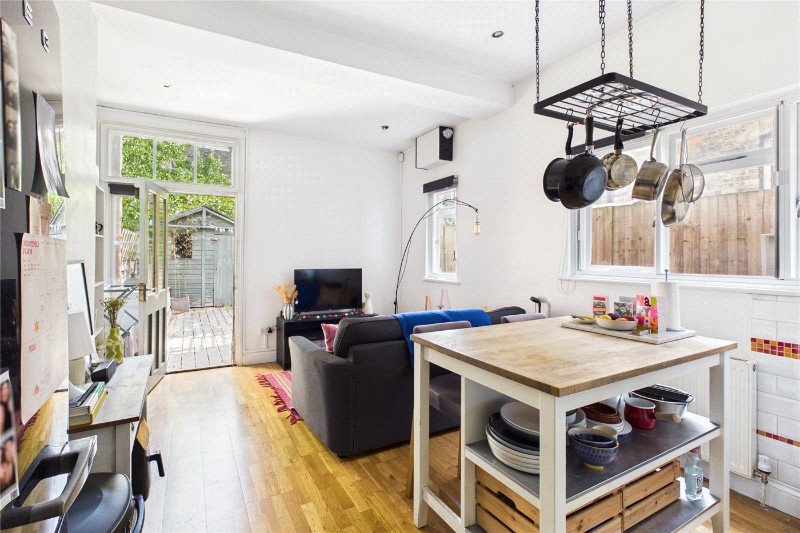 Hailsham Avenue, London, SW2