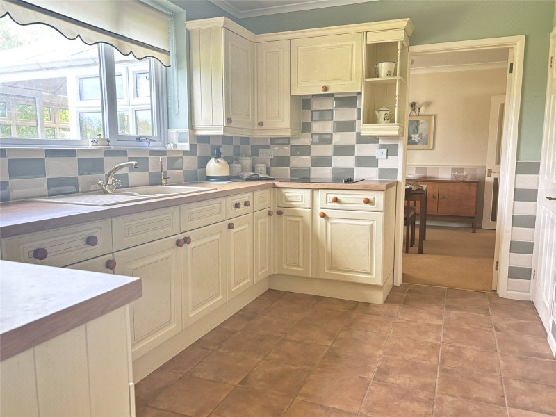 High Street, Worton, Devizes, Wiltshire, SN10
