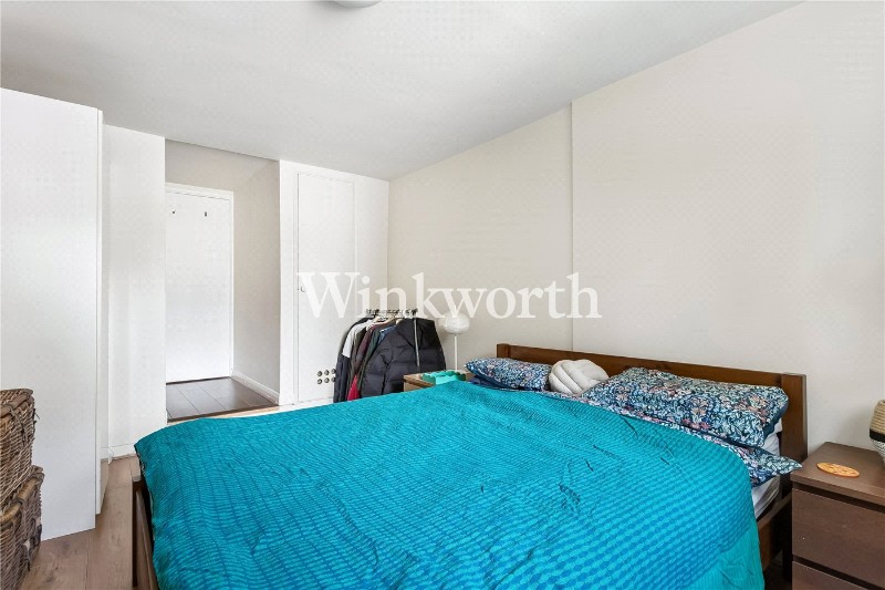 Endymion Road, London, N4