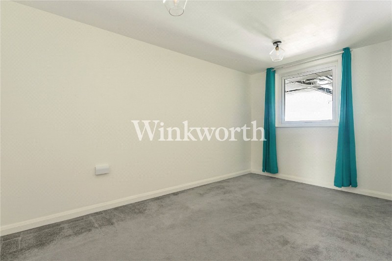 Daneland Walk, London, N17