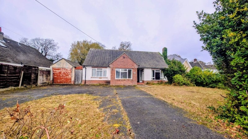 Hazelwood Avenue, New Milton, Hampshire, BH25