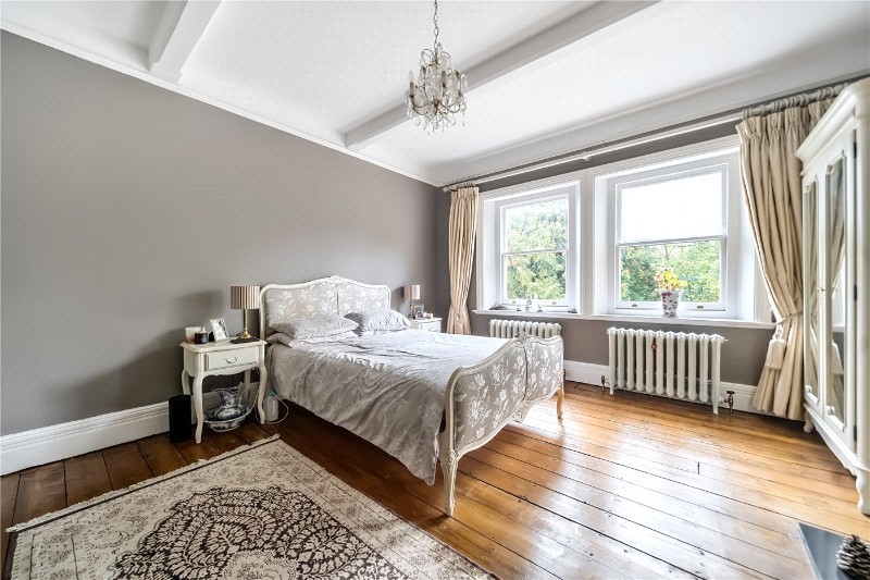 Wrecclesham Hill, Farnham, Surrey, GU10