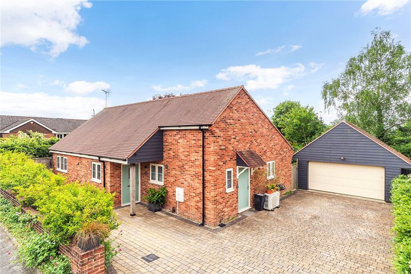 Wedmore Close, Winchester, Hampshire, SO22