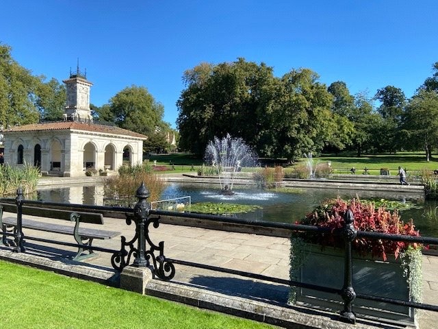 Hyde Park Square, Hyde Park, W2