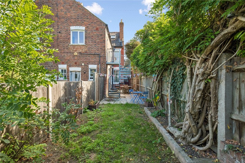 Bickersteth Road, London, SW17