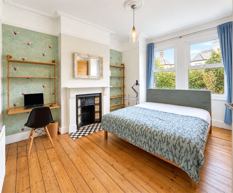 Fallsbrook Road, London, SW16