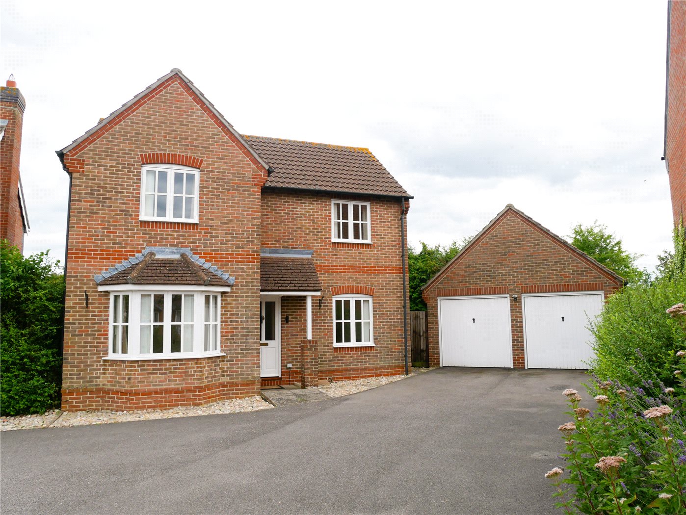 3 bedroom property for sale in Naseby Rise, Newbury, Berkshire, RG14