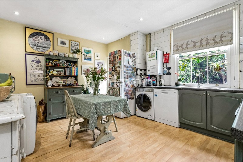 Kevelioc Road, London, N17