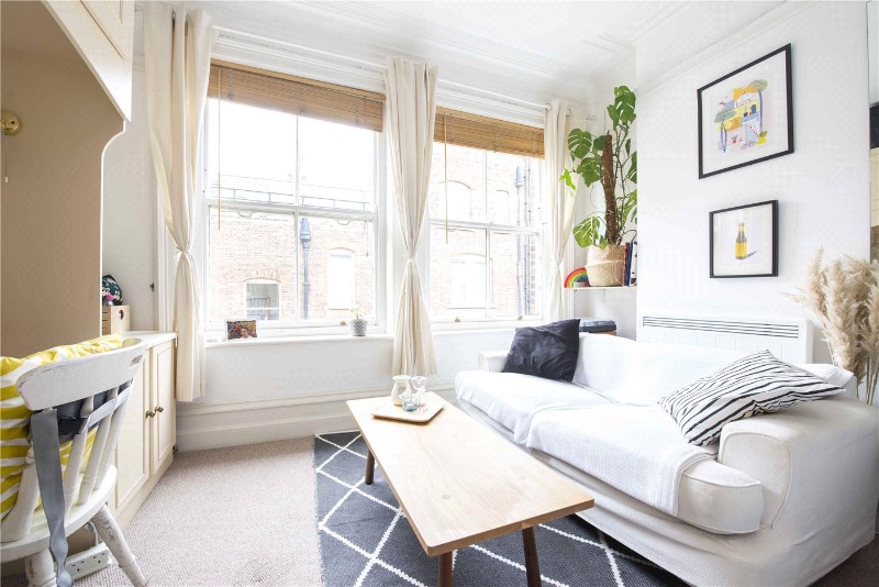 Bedford Avenue, London, WC1B