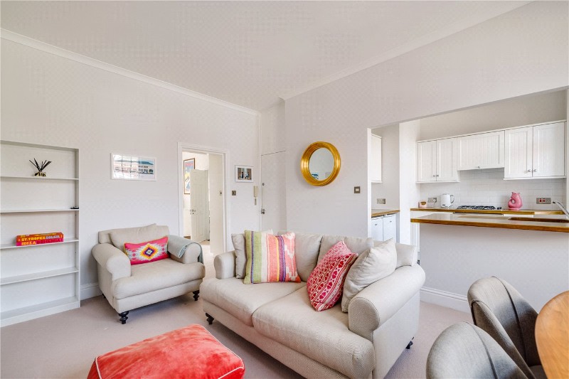 Barton Road, London, W14