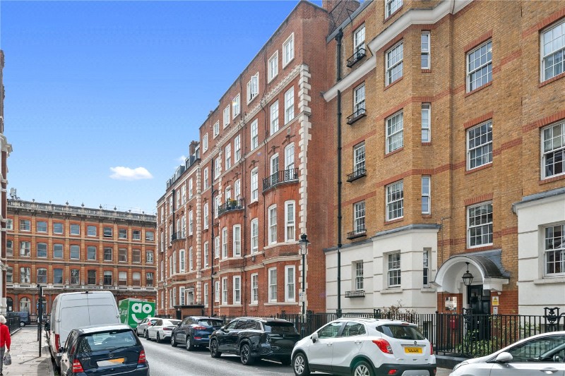 Chenies Street, London, WC1E