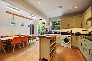 Godolphin Road, London, W12