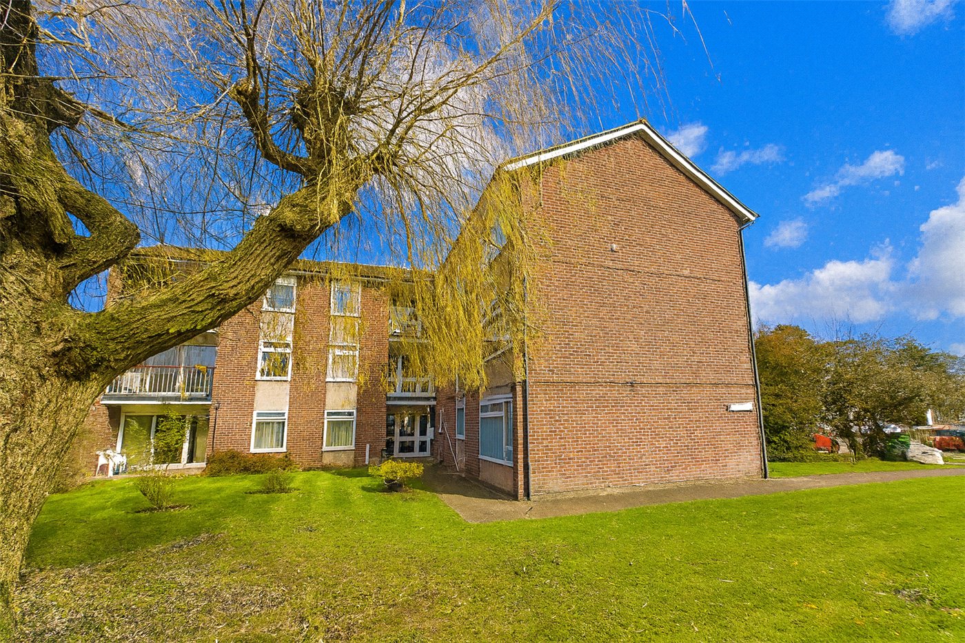 Cressington Place, Bourne End, Buckinghamshire, SL8