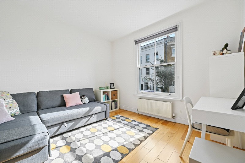 Gayford Road, London, W12