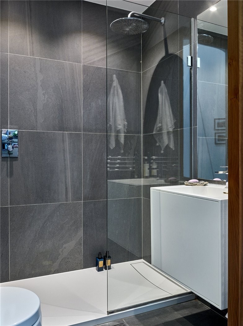 Lycett Place, Shepherds Bush, London, W12