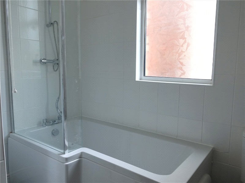 Holly Road, Northampton, Northamptonshire, NN1