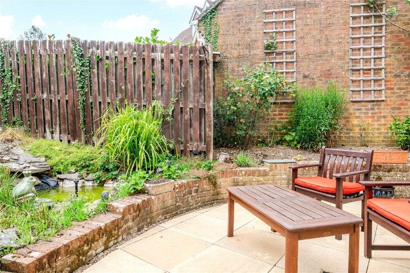 Woolton Lodge Gardens, Woolton Hill, Newbury, Hampshire, RG20