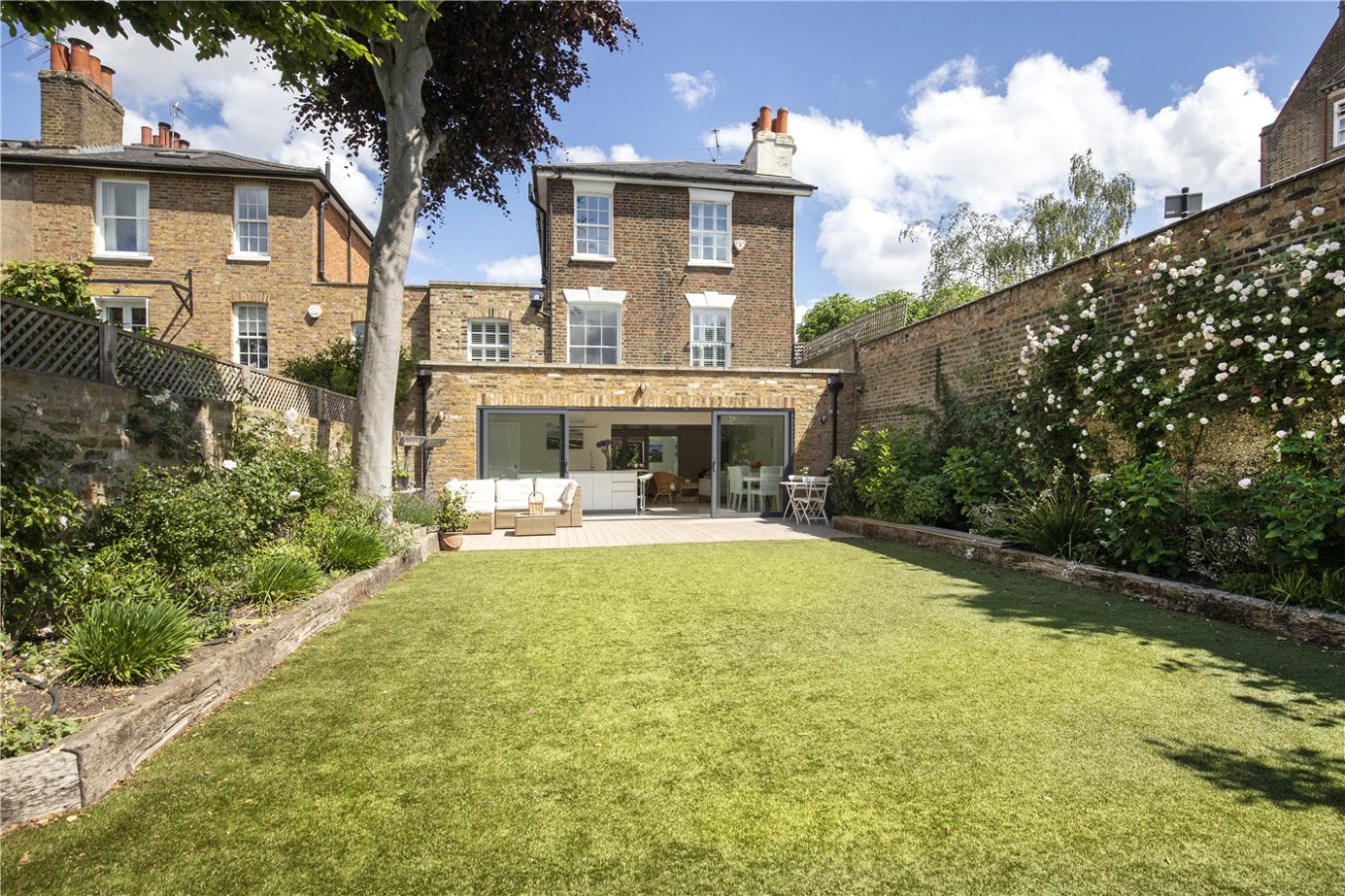 5 bedroom property for sale in Charlwood Road, Putney, London, SW15