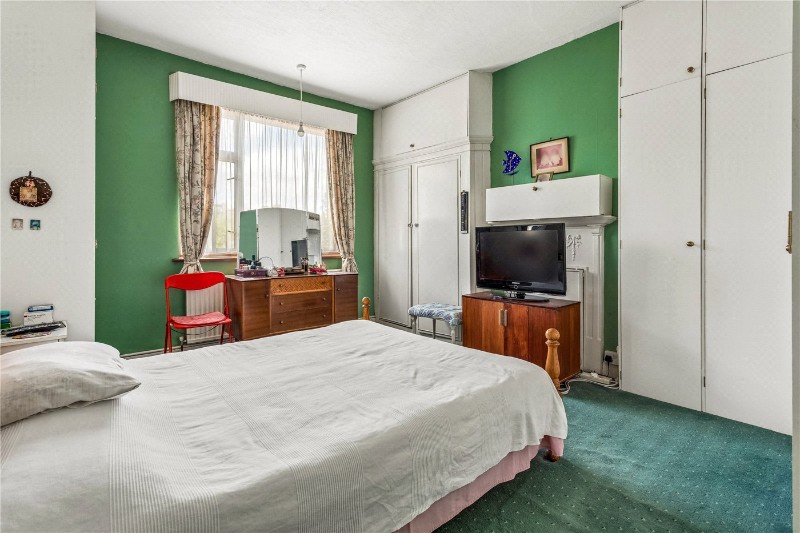 Avoca Road, London, SW17