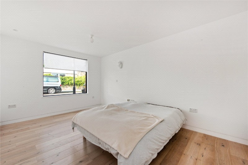Eade Road, London, N4