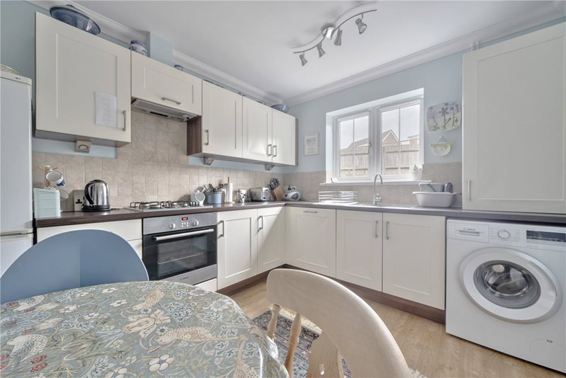 Bishops Road, Farnham, Surrey, GU9