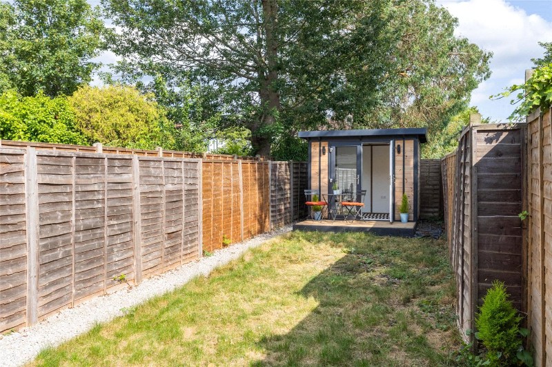 Holmesdale Road, London, SE25