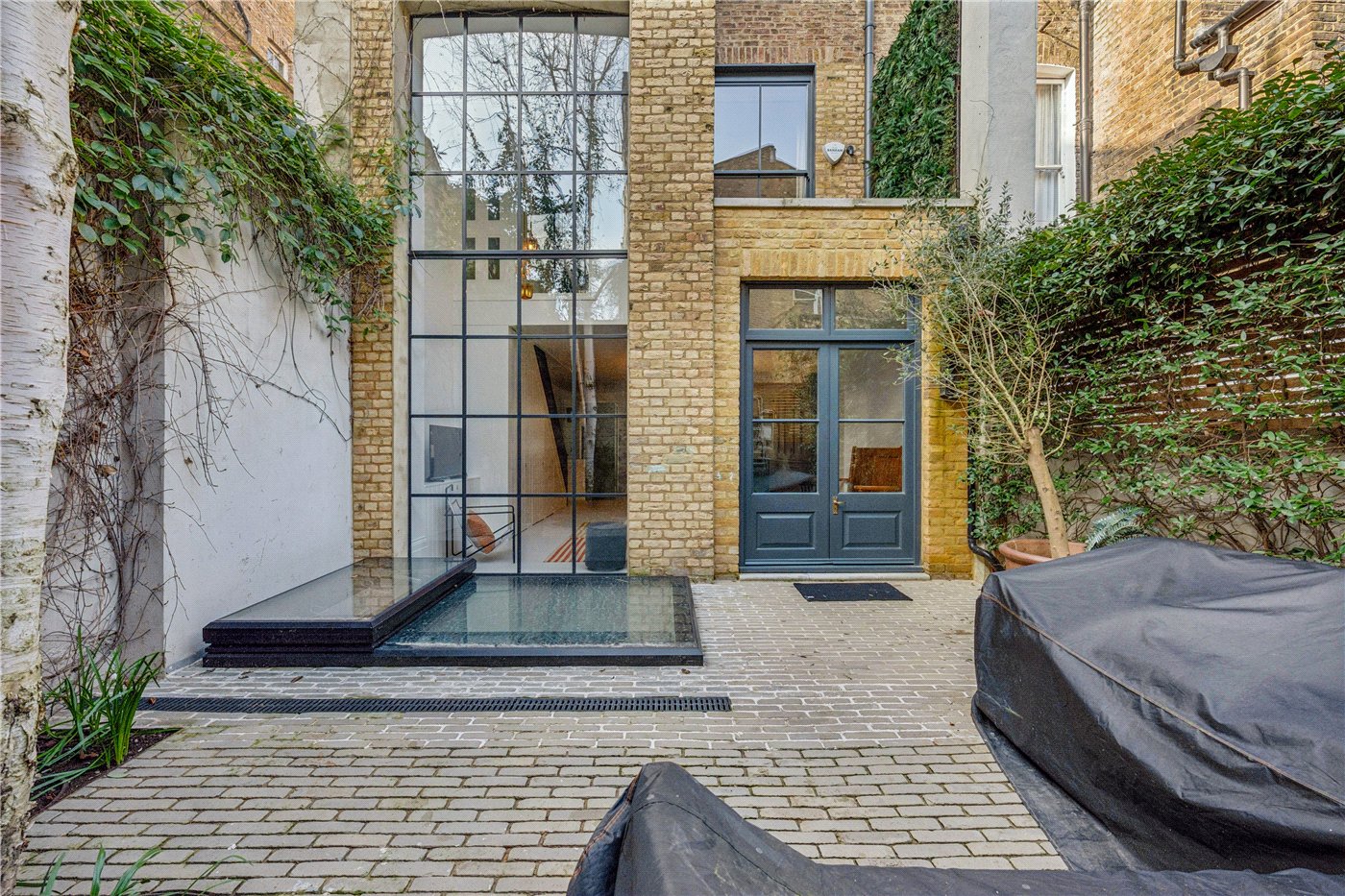 Picture No. 02