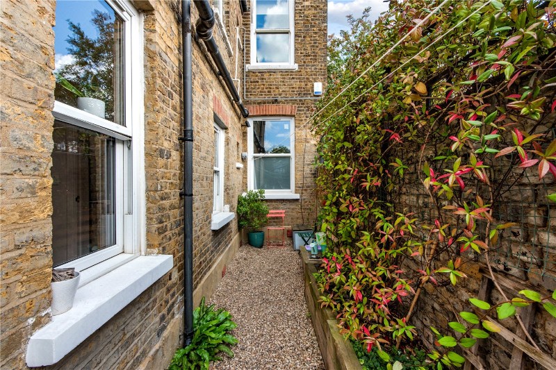 St. John&#39;s Road, London, N15