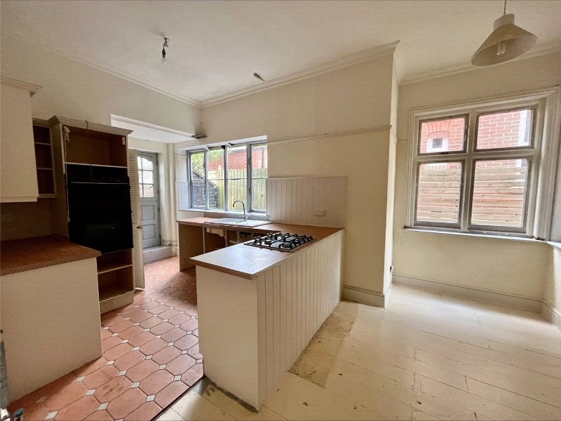 Groveley Road, Bournemouth, BH4