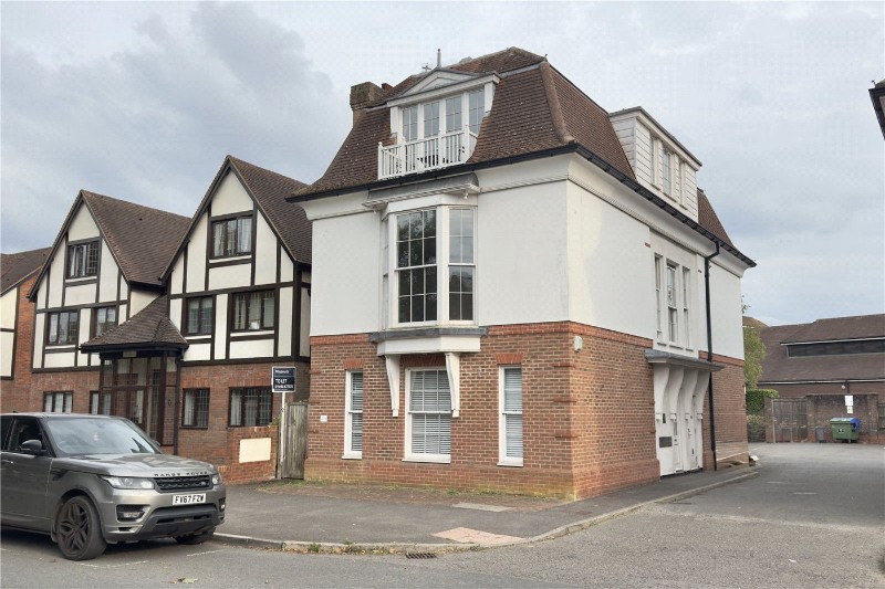Warwick Road, Beaconsfield, HP9
