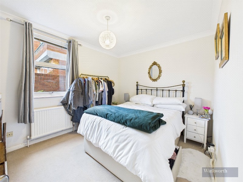 Hampton Court Road, East Molesey, KT8