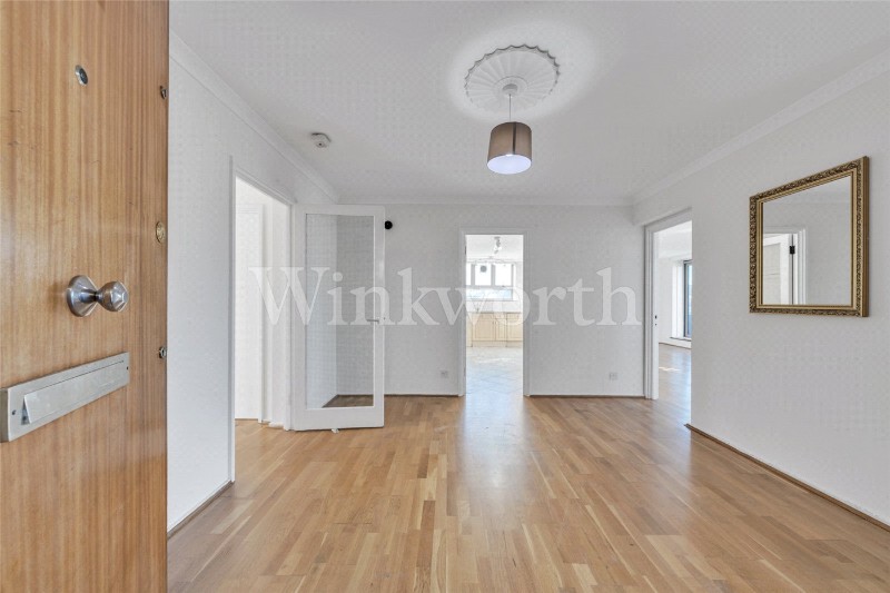 Ravenscroft Avenue, London, NW11