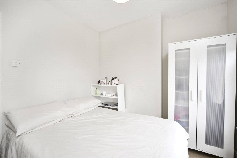 Thornfield Road, London, W12