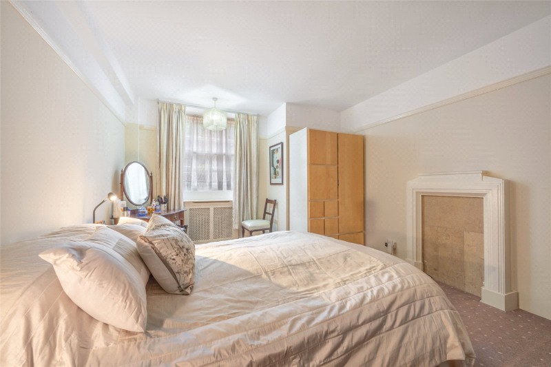 Eyre Court, Finchley Road, St John&#39;s Wood, London, NW8