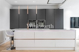 Riverway, London, N13