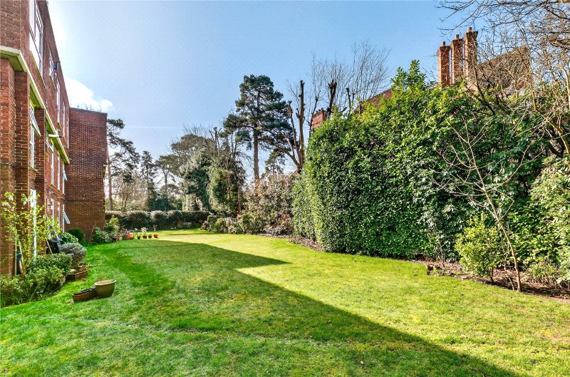Ellesmere Road, Weybridge, Surrey, KT13