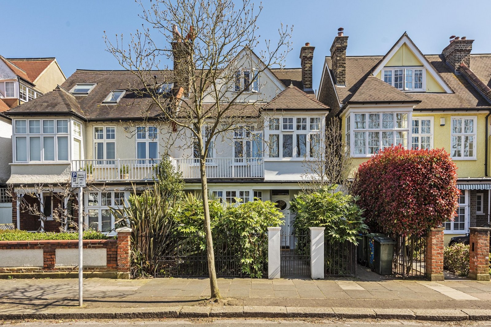 5 bedroom property for sale in Ferry Road, Barnes, London, SW13 £