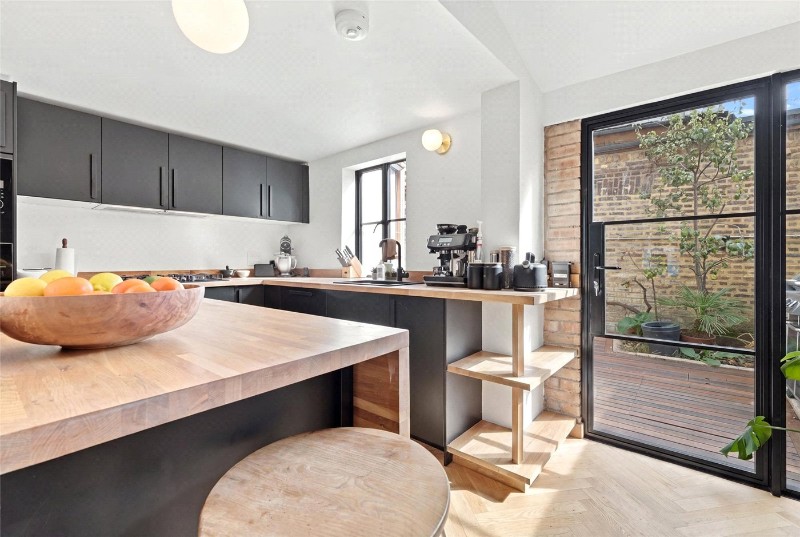 Albion Road, London, N16