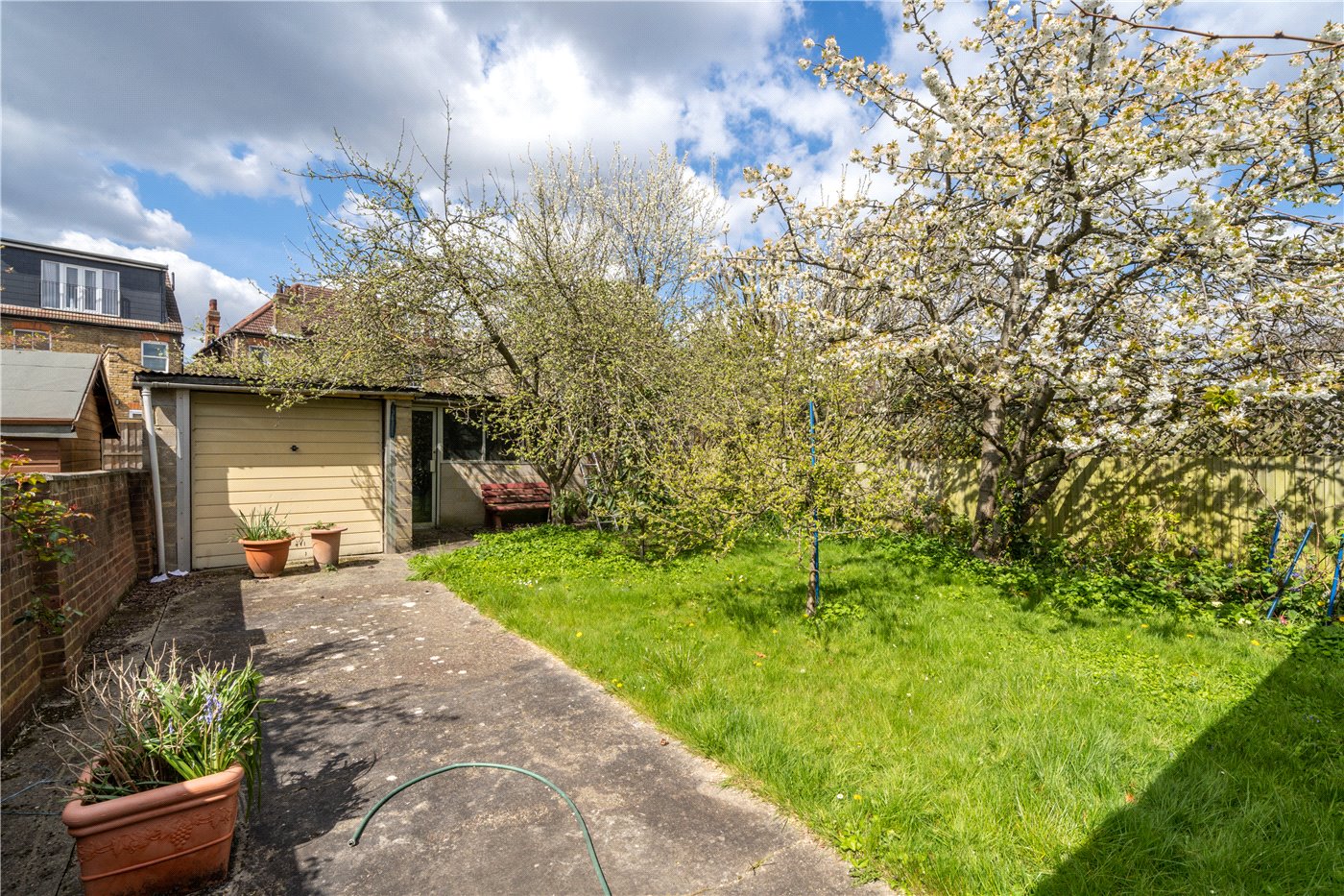 Garden/Garage