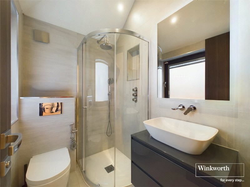 Queens Walk, Kingsbury, London, NW9