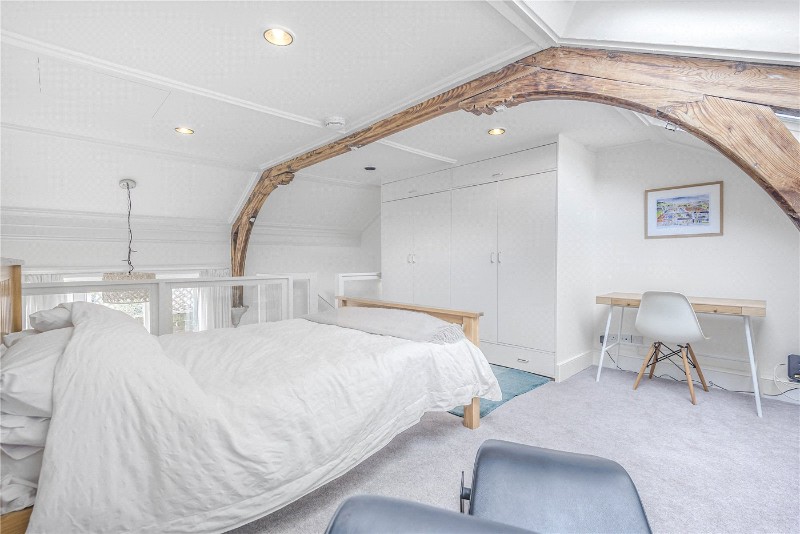 St. Thomas Street, Winchester, Hampshire, SO23