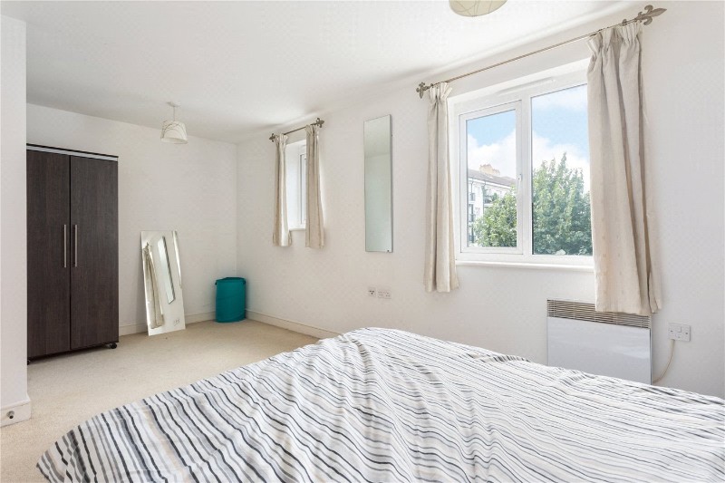 Morton Close, London, E1