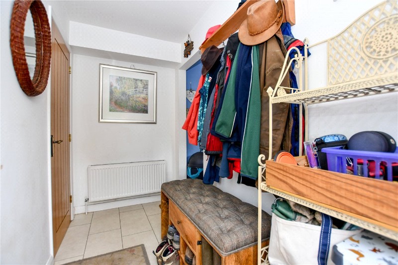 Hollybush Ride, Finchampstead, Wokingham, Berkshire, RG40