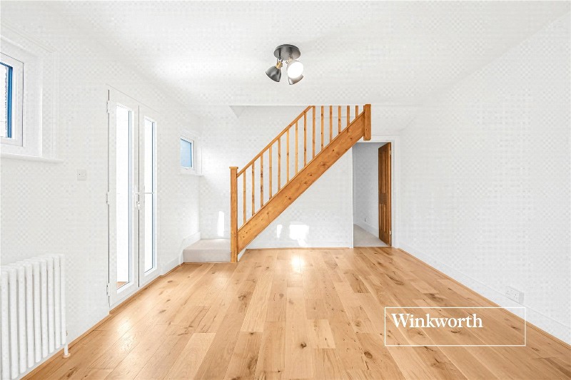Alston Road, High Barnet, EN5