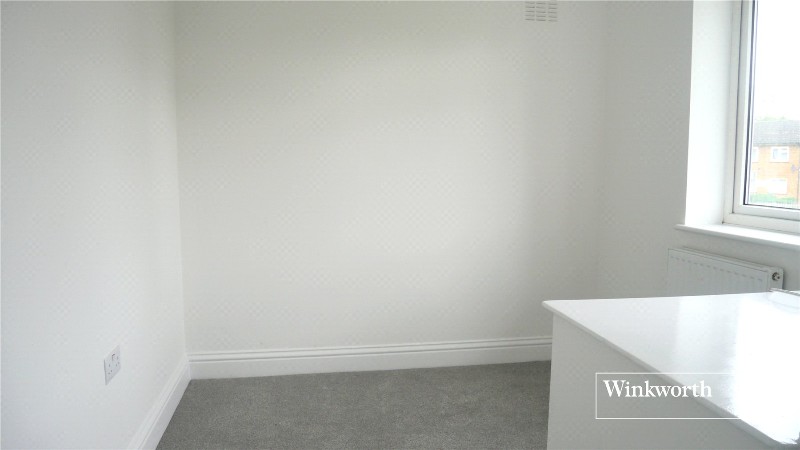 Connaught Road, Barnet, EN5